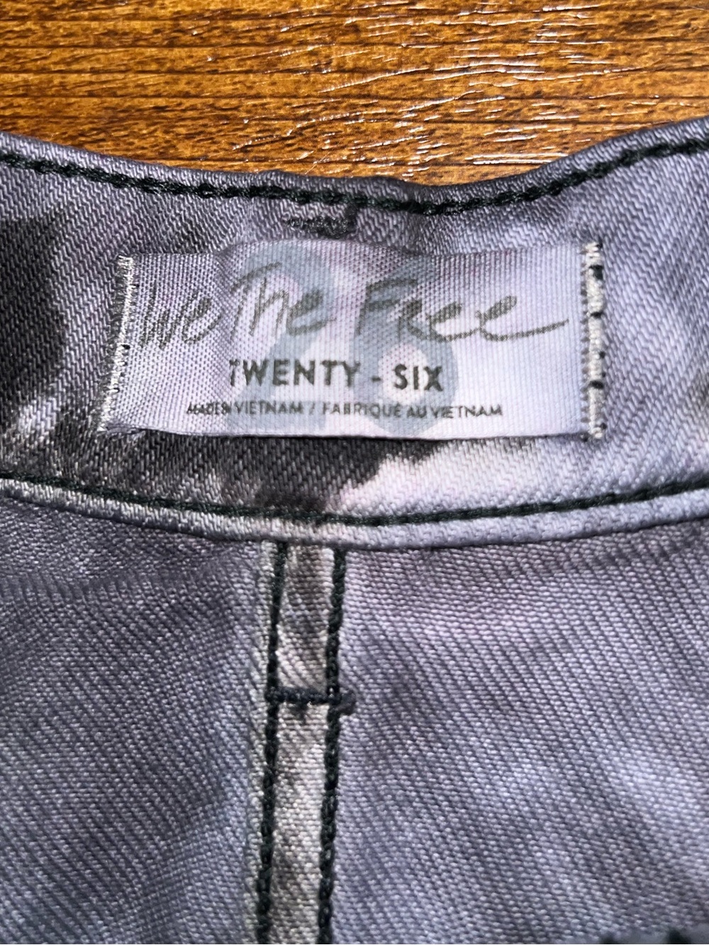 We The Free Black Acid Wash Denim Mini Skirt Distressed Edgy Grunge Y2K Size 26 - Picture 4 of 4